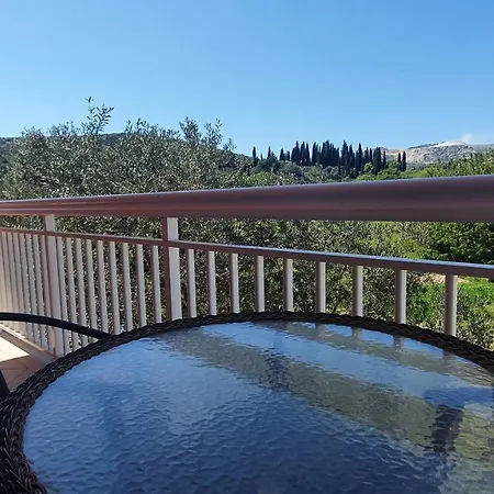 Διαμέρισμα Lanka *