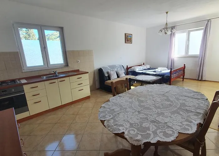 شقة Lanka مْليني